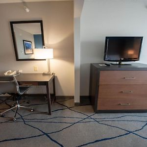 Queen Room Two Queen Beds Mobility Access or Non-Smoking